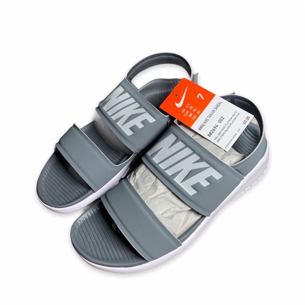 Womens Nike Tajun Sandals Size 7.